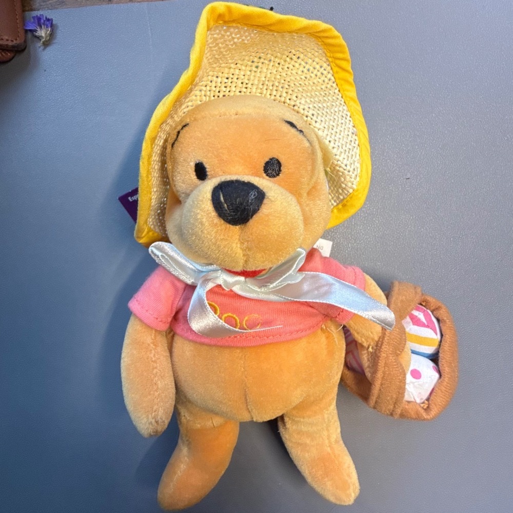 Disney Store Mini Bean Bag Easter Bonnet Winnie the Pooh 8‎ Inch Plush NWT